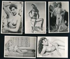 cca 1960-as évek szexis hölgyei, válogatás Fekete György (1904-1990) budapesti fényképész, trafikoka...
