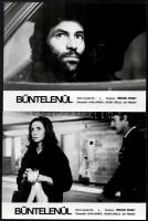 cca 1986 ,,Büntetlenül" című kanadai film jelenetei és szereplői, 13 db vintage produkciós filmfotó, kisebb hibákkal,18x24 cm