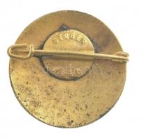 Ausztria DN "Österr. SAURER Werke Wien" aranyozott, zománcozott fém jelvény, hátlapon &quo...