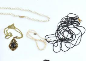 Vegyes bizsu nyaklánc, karkötő, korall, kagylós, üveg stb