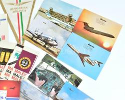 30 db-os MALÉV reklámanyag, pl. fedélzeti csokoládépapír, szalvéta, bőröndcímke, poggyászjegy, kárty...