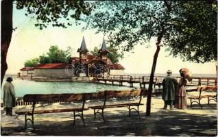1910 Keszthely, Balaton-fürdő. Mérei Ignác 600. 1909. + PRAGERHOF-BUDAPEST 7. vasúti mozgóposta (ázott / wet damage)