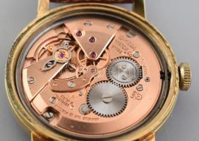 Omega mechanikus férfi karóra, 1950 körül, bőr szíjjal, működik, d:37mm