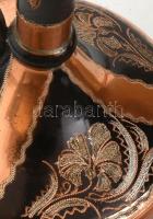 Sokféle vegyes fém tárgy, retró és régi, (likőrös készlet, hamutál, gyertyatartó, váza stb.)