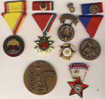 6db klf szocialista kitüntetés díszdobozban + DN "Sopron" Br emlékérem, eredeti tokban T:1,2