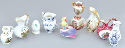 Vegyes porcelán tétel, kiöntők, vázák, részben jelzett, kopott, 9db, m: cca. 10cm