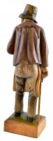 Pipázó férfi. Faragott fa szobor. Festett, jelzés nélkül. 34 cm