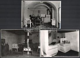 cca 1940-1950 Vegyes néprajzi fotó tétel, rajtuk belső terekkel, pl.: konyhával, 5 db, jelzések nélkül, hullámosak, 17x12 cm és 16x11 cm közötti méretben
