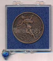 Tóth Sándor (1933-) 1981. "MÉE Szeged / Bartók Béla" Br emlékérem plombált ÁPV tokban (42,...