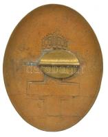 ~1930-1940. "Önkéntes ápolónő" zománcozott fém jelvény (39x49mm) T:2- tű letört, zománchib...