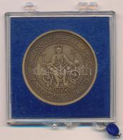 Fritz Mihály (1947-) 1983. "MÉE Szeged / 800 éves Szeged" Br emlékérem plombált ÁPV tokban...