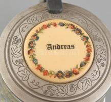 Ónfedeles üveg korsó, tetején porcelán betét, Andreas felirat, kopásnyomokkal, m:15cm