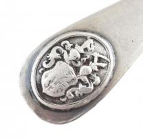 Wasserman jelzett ezüst (Ag) kiskanál dianás jelzéssel, nemesi címerrel 17 g