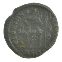 Római Birodalom / Siscia / I. Valentinianus 315-316. AE3 Br (2,14g) T:2-
Roman Empire / Siscia / Va...