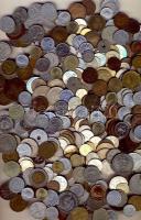 1 kg vegyes fémpénz egész világ, régi és új