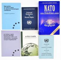 6 db nemzetközi szerződésekkel kapcsolatos kiadvány - A Föld Charta, Charter of tje United Nations and Statue of the International Court of Justice, Universal Declaration of Human Rights, Az Emberi Jogok Európai Bírósága eljárásaiban részt vevő személyekre vonatkozó európai megállapodás, Egyezmény az emberi jogok és alapvető szabadságok védelméről, NATO kézikönyv. Papírkötésben, jó állapotban.