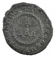 Római Birodalom / Siscia / Crispus 320-321. AE Follis Br (2,82g) T:2-
Roman Empire / Siscia / Crisp...