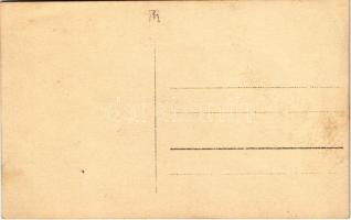 ~1930 Budapest XIII. Méray telep, Tehertaxi háromkerekű kocsija sofőrökkel. Lehel utca 10., photo