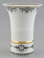 Hollóházi porcelán görög mintás váza. Kézzel festett, jelzett, kevés kopással. m:21 cm