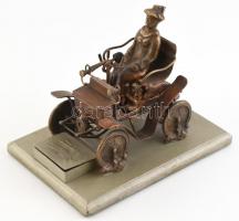 Automobil túra. Bronz szobor, fém talapzaton, Jelzés nélkül m: 23 cm Talapzaton kis dobozzal.