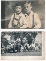 4 db RÉGI cirkuszi motívum képeslap (közte Otto és Ferry kínai akrobaták) / 4 pre-1945 circus motive postcards (including Chinese acrobats)