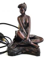 Figurális asztali lámpa, polirezin, nyakánál sérült, m:23cm