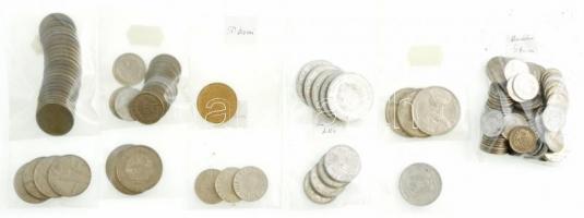 Románia. Kis doboznyi (~138db) vegyes érme tétel névérték szerint válogatva T:vegyes Romania. Small box of mixed coins sorted by denomination (~138pcs) C:mixed