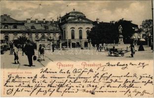 1898 (Vorläufer) Pozsony, Pressburg, Bratislava; Grassalkovich palota, tér, villamossín javítás / palace, square, repairing the tram rail (fl)