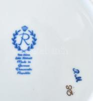 Echt Kobalt, német süteményeskészlet,
matricás porcelán, jelzett, kopásnyomokkal, d:
19-28cm