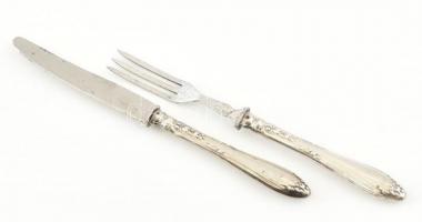 Ezüst (Ag) markolatú villa 5db, kés 6db, jelzett,
h:16cm, bruttó:137g