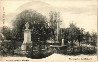 Máslojedy, Másloved; Spolecné hroby / Massengräber / military cemetery