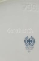 Hollóházi porcelán tálka. Kézzel festett, jelzett, apró mázhibával. 19x13 cm