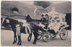 1912 Apatin, esküvői hintó / wedding carriage. photo (EK)