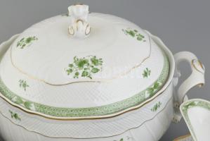 Hollóházi Erika porcelán étkészlet. 6 személyes, kézzel festett, jelzett, egy két minimális kopással