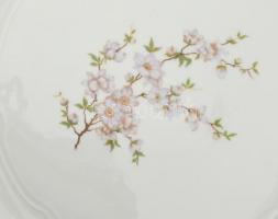 Zsolnay hat személyes komplett étkészlet. Matricás, jelzett, egy két minimális kopással, részben ere...