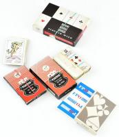 Kártya tétel, összesen 8 pakli (jóskártya, Piatnik tarokk, 6 pakli franciakártya)