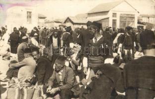 1921 Skopje, market with vendors. photo