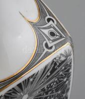 Hollóházi Jurcsák László által tervezett váza, Vénusz születése. Matricás, jelzett, minimális kopáss...