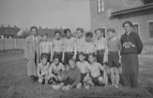 Egy zacskónyi vegyes témájú negatív dobozában