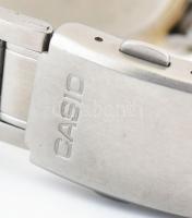 Scene kvarc férfi karóra, vízálló, Casio acél szíjjal, működik, d: 39 mm
