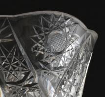 Dúsan csiszolt ólomkristály váza, kopásnyomokkal, m:16cm