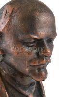 Jelzés nélkül: Vlagyimir Iljics Lenin büszt. Öntött bronz, kopásokkal, m:16cm