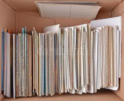 Hölgyek, erotika 500-600 db modern képeslap. Jó minőségű, használatlan lapok