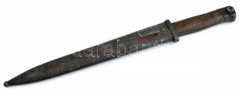 M95 bajonett FG jelzéssel a pengén kis horpadással a hüvelyen,