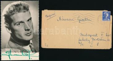 Georges Marchal (1920-1997) francia színész autográf aláírása saját magát ábrázoló fotólapon, fejléces boríték mellékelve, mindkettő albumlapba helyezve, de nem beragasztva / Georges Marchal autograph