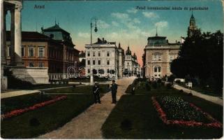 1916 Arad, Felső kereskedelmi iskola és park. Vasúti levelezőlapárusítás 53. sz. 1915. / school, park (EK)