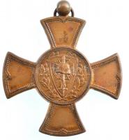 ~1920-1930. "Hadifogság emlékére 1914-1918" aranyozott Br emlékmedál füllel (40mm) T:2 kop...