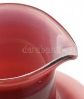 Bordó, rózsaszín, überfangos üveg kancsó, apró lepattanás, kopásnyomok, m:25cm