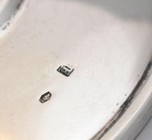 Ezüst (Ag) talpú biedermeier üveg váza, kopott, m:24cm, jelzett