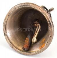 Tibeti Vadzsra csengő, fém, rozsdás nyelvvel, kopott, m:14cm